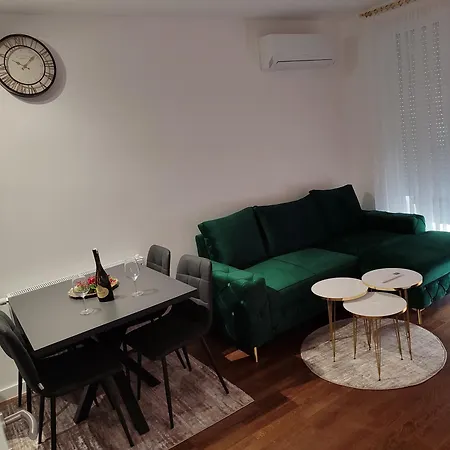 Stan Tropico De Lux Apartment *